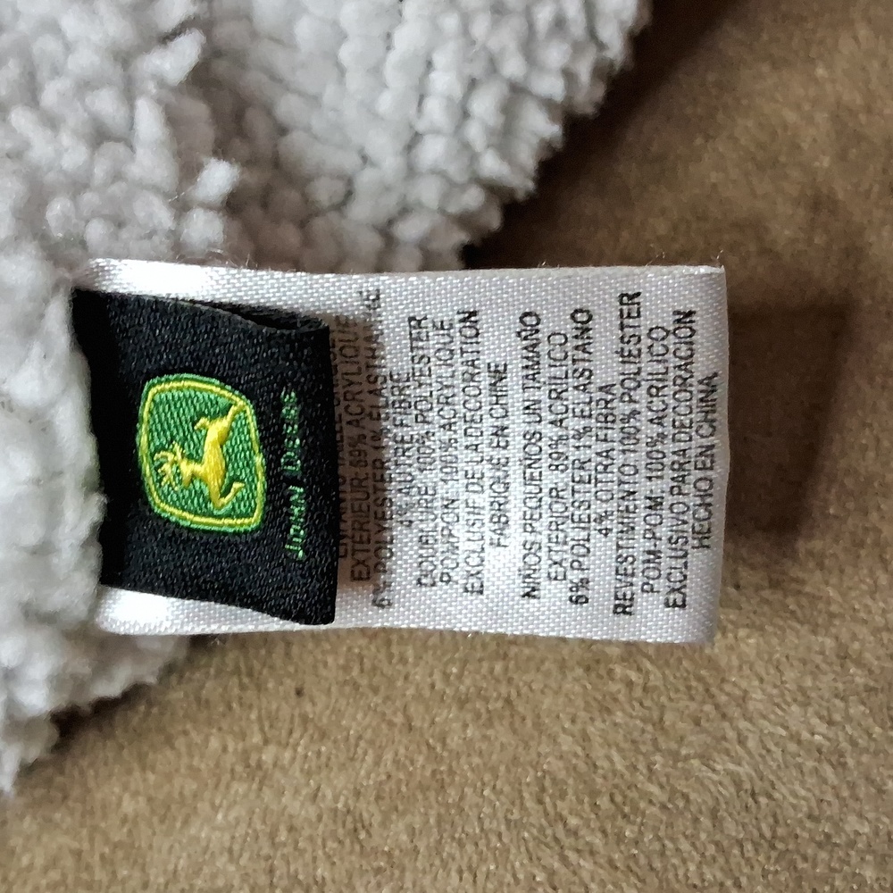 Nike and John Deere boys toddler beanie hats - Picture 4 of 7